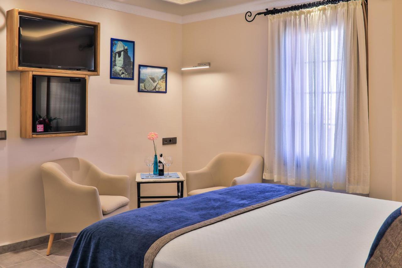 Hadrian Hotel Каш Екстериор снимка
