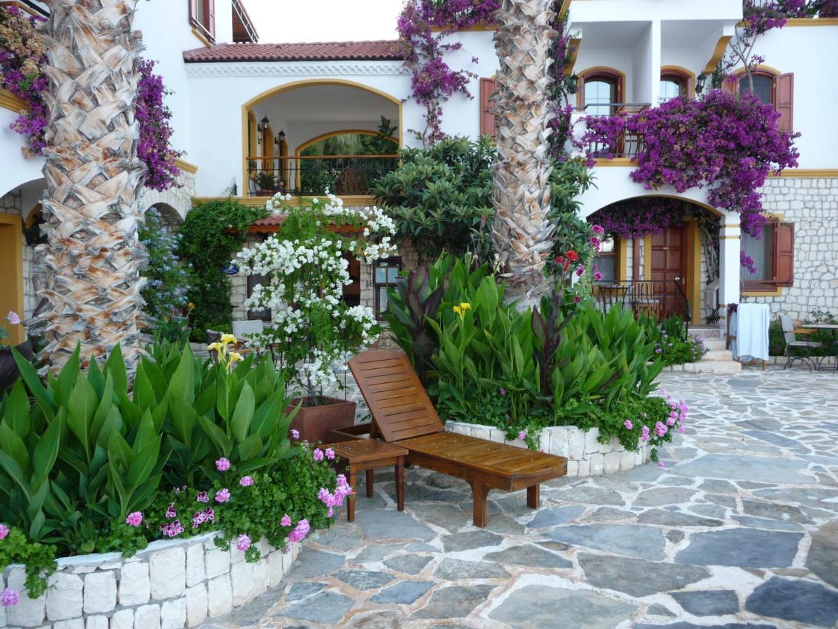 Hadrian Hotel Каш Екстериор снимка